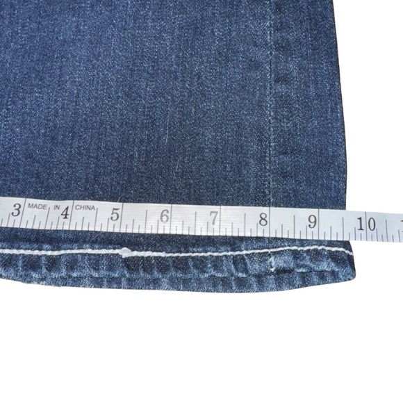 Maurice’s Women’s 11/12 Long Dark Flare Low-Rise Faded Blue Denim Jeans - Picture 11 of 12